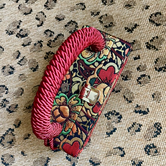 Tuckernuck Red and Blue Floral Clutch - Picture 2 of 5